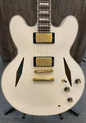Epiphone - Emily Wolfe ''White Wolfe'' Sheraton - Aged Bone White